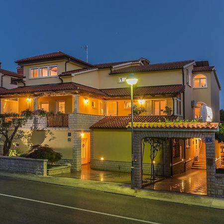 Guesthouse Casa Nova Πόρετς Εξωτερικό φωτογραφία