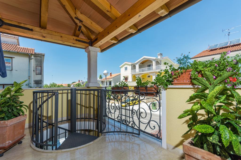 Guesthouse Casa Nova Πόρετς Εξωτερικό φωτογραφία